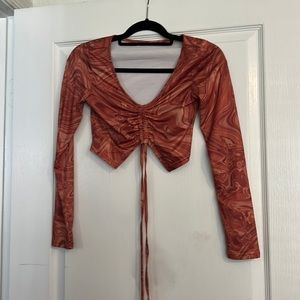 SHEIN size small redwood marble long sleeve crop top